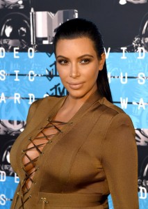 Kim-Kardashian-Kanye-West-2015-MTV-Music-Video-Awards-Red-Carpet-Fashion-Balmain-Tom-Lorenzo-Site-TLO-4