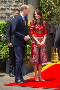 Duchess-of-Cambridge-Prince-William-Mumbai-1-Vogue-11April16-PA_b