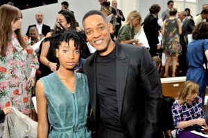02_FW 2016 17 Haute Couture show_Celebrities pictures by Stephane Feugere_Willow SMITH and Will SMITH