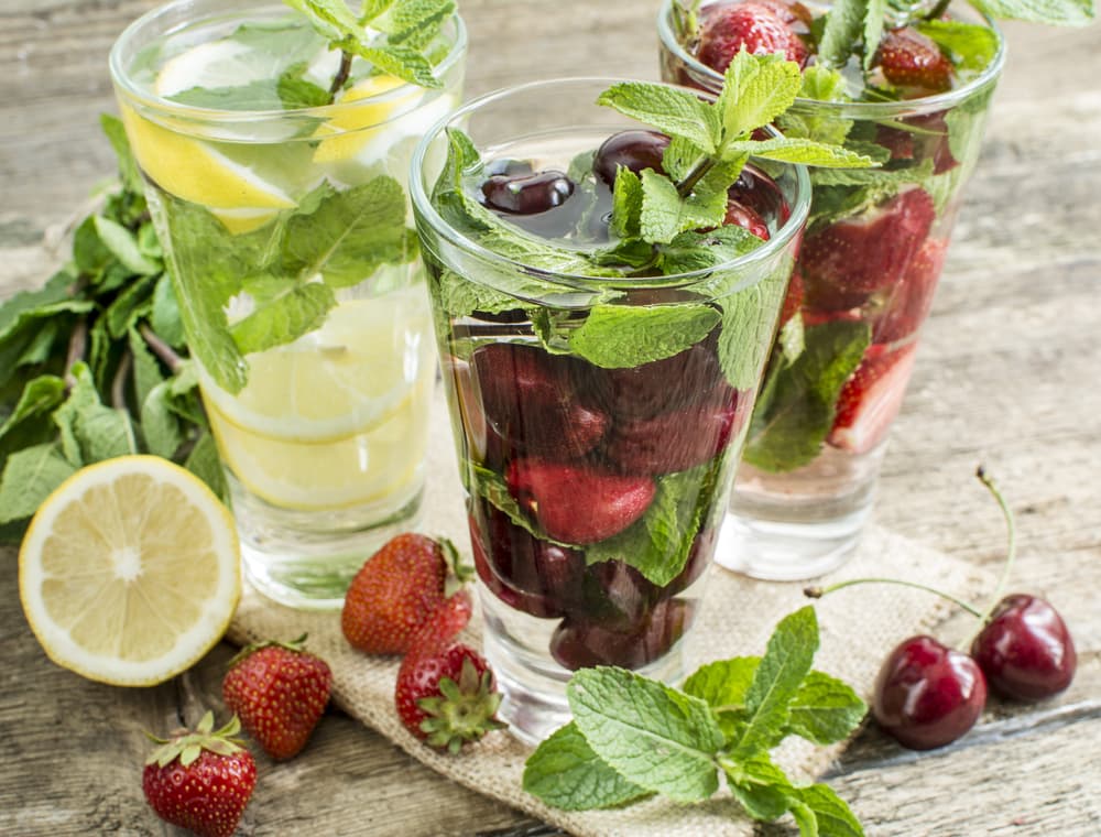 夏天來杯Detox water？還是鮮榨果汁？