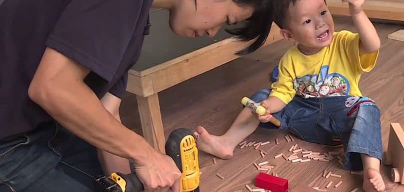 犀利媽咪  為兒子自製瀡滑梯