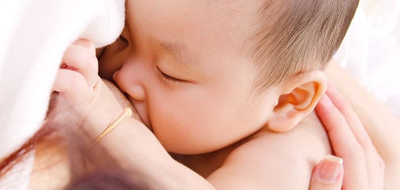 母乳很奇妙！不同時期母乳的微妙變化