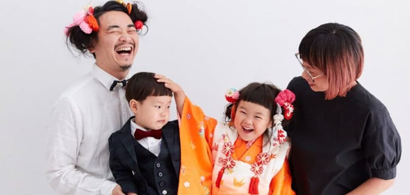 日本爸爸與女兒梳同一個髮型，為她帶來健康成長的祝願