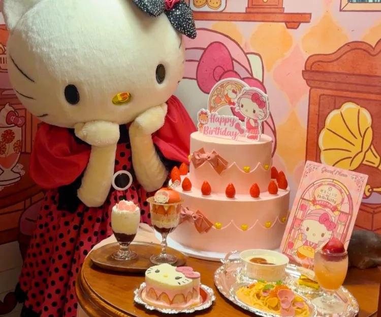 Hello Kitty限定主題餐廳登陸尖沙咀 回到昭和時代 嘗浪漫風鹹甜美食 同場有精品+扭蛋 玩住打卡