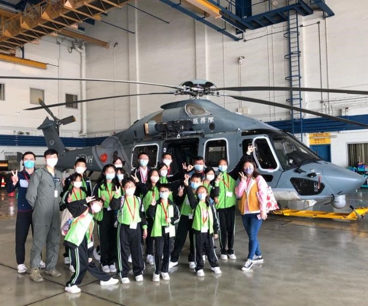 【 #shemom話你知 】免費玩!3大航空服務團隊參觀活動 齊齊學做小機師!邊玩邊學航空知識、體驗模擬飛行