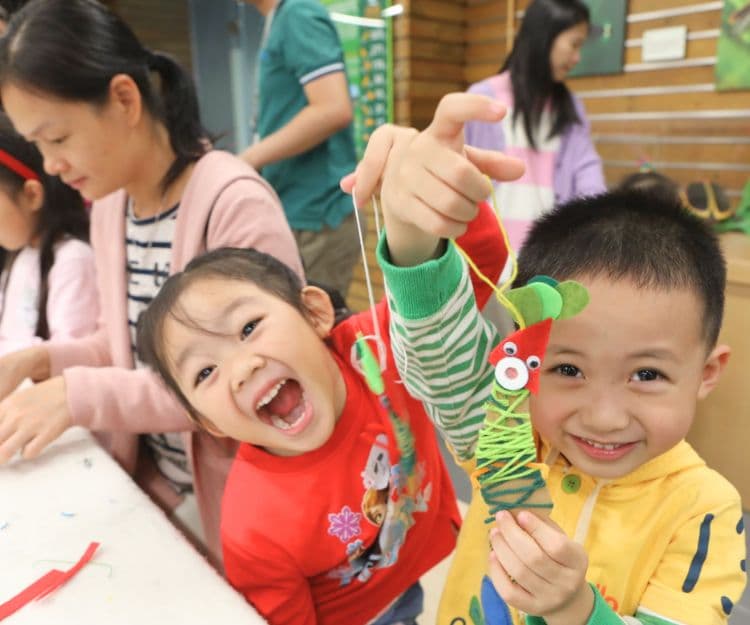 親子好去處|免費參加!香港濕地公園2大自然教育工作坊:體驗蝴蝶、蜻蜓生命周期變化+DIY蜻蜓扇/蝴蝶夾小手工