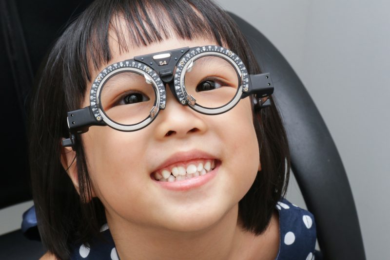 父母遺傳近視機會高12倍低濃度阿托品眼藥水