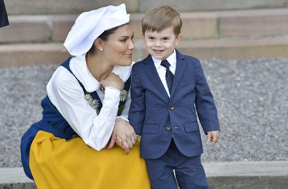 【我俊俏但高傲】瑞典小王子厭世臉成網絡熱話