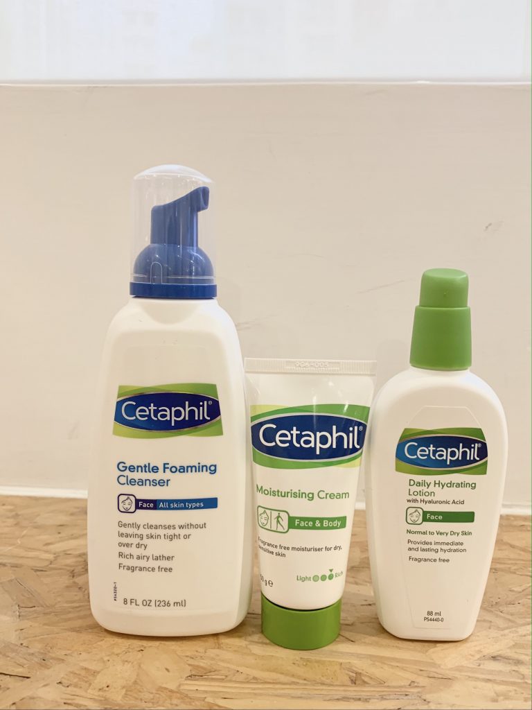 Cetaphil夏日保濕套裝（HK$198）有齊保濕面霜、潔面泡沫和潤膚膏，提高肌膚保濕屏障，防止乾燥敏感。
